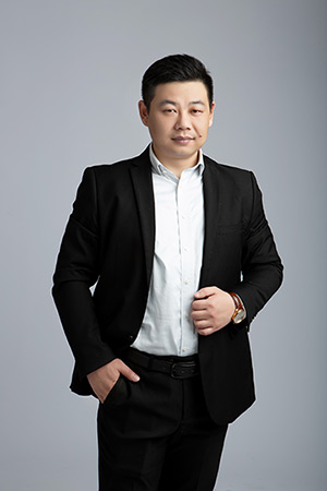 王晓磊